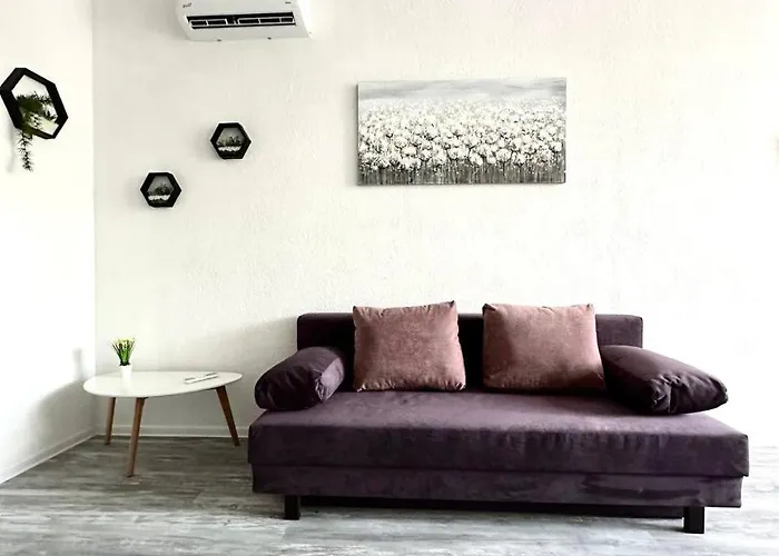 Apartment первая линия от моря, аркадия *